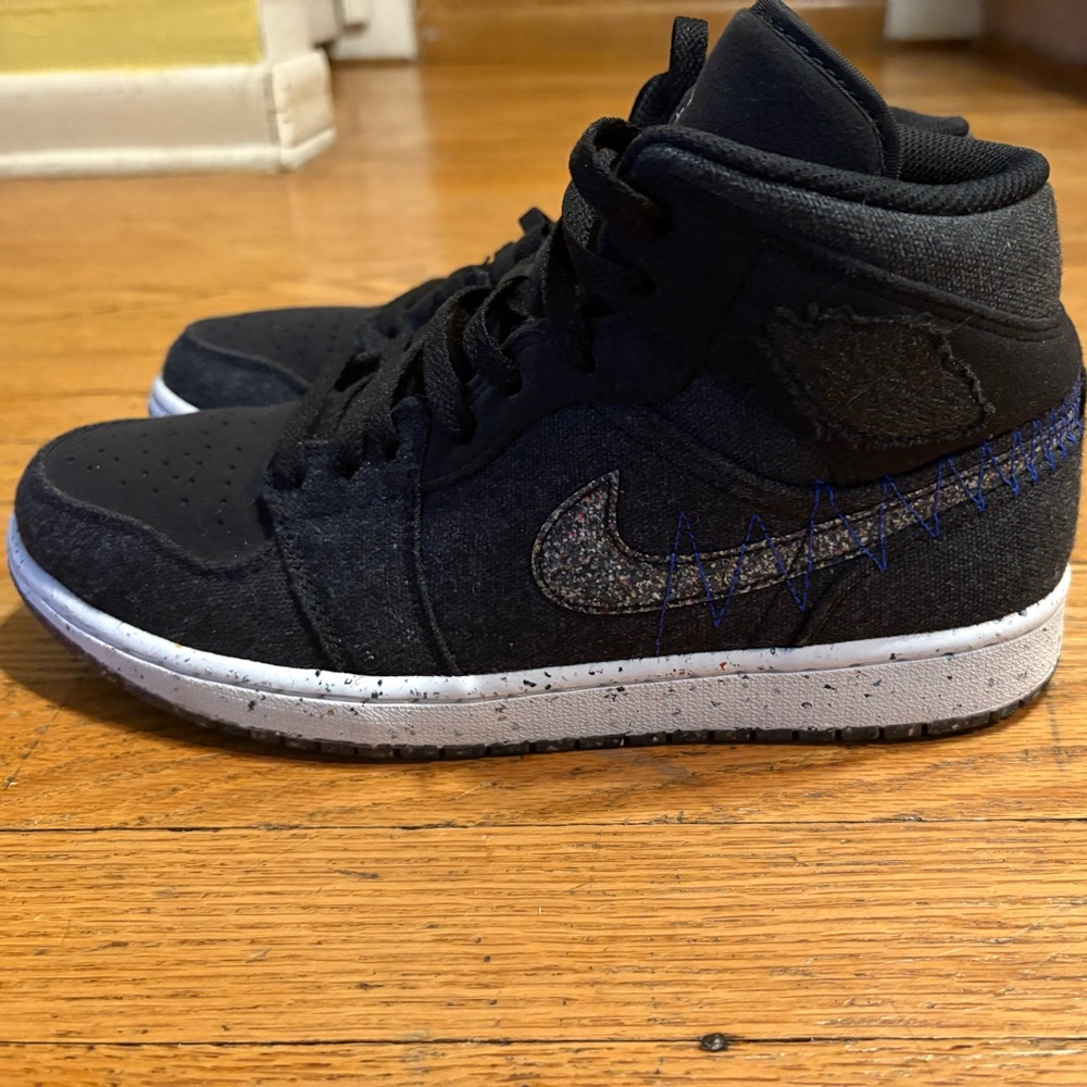 Mens Air Jordan 1 Mid Crater